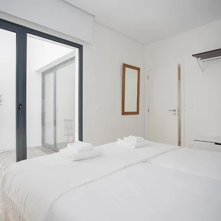 Liiiving In Matosinhos - Seaside Beach House 马托西纽什