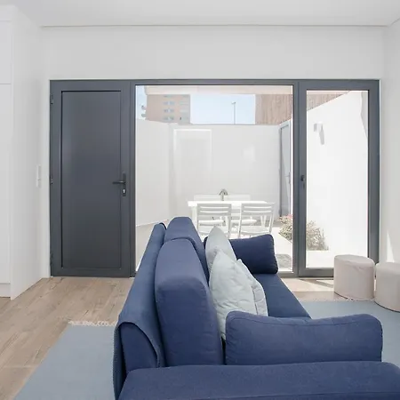 Liiiving In Matosinhos - Seaside Beach House 马托西纽什